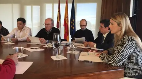 FOTONOTA FOMENTO. MESA DEL AGUA