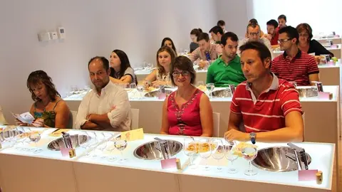 Cata socuellaminos por el mundo vino manchavino