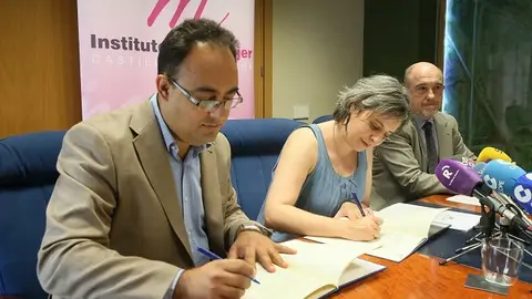 MUJER2