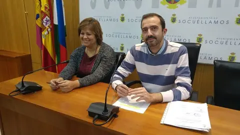Jos&eacute; Manuel Fern&aacute;ndez y Mar Delgado.