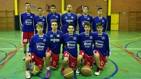 CB Socu&eacute;llamos