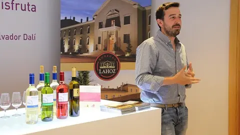 Agust&iacute;n Ferr&iacute;n, en&oacute;logo de Bodegas Lahoz.
