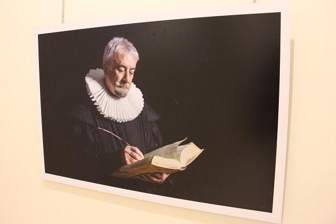 Exposición Santos
